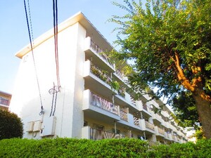 田園青葉台住宅団地12号棟(303)
