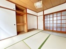 居室 フラットクリーデンス