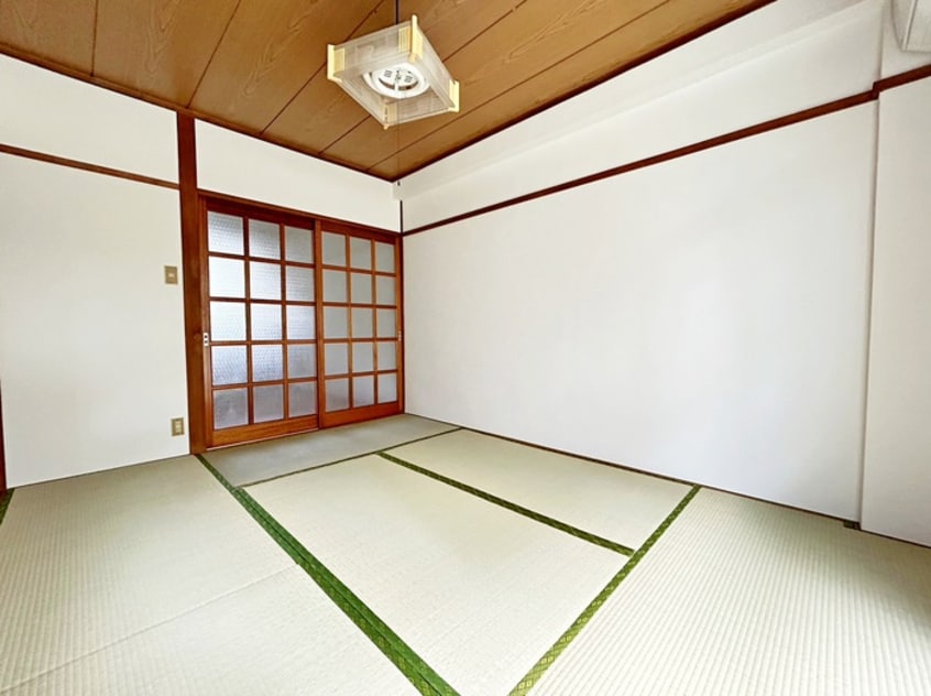 居室 フラットクリーデンス