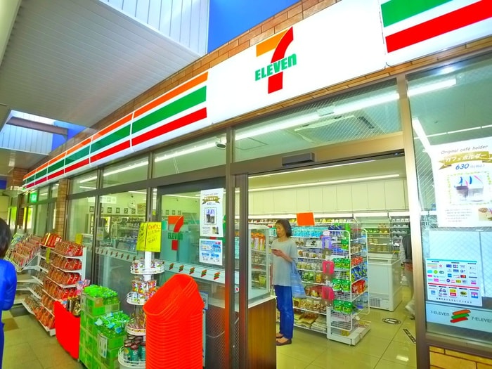 セブンイレブン(コンビニ)まで250m Glycine　MaisonⅡ