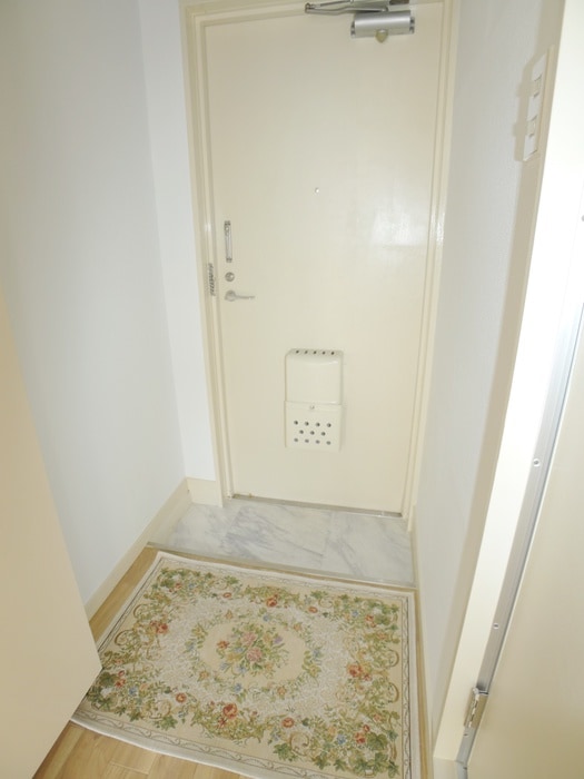 玄関 ル－テシア高砂Ａ