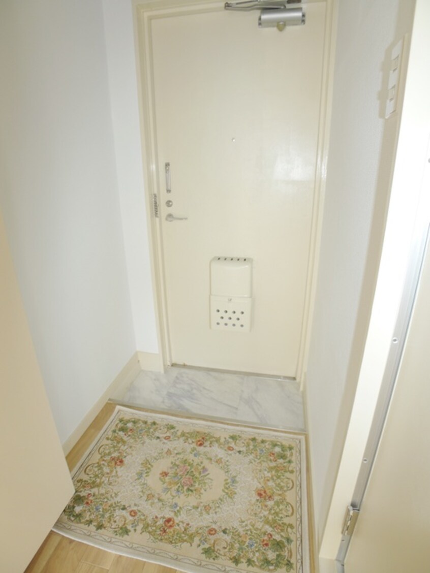 玄関 ル－テシア高砂Ａ