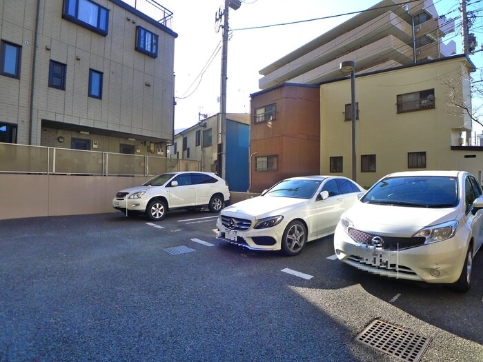 駐車場 ロイトン松戸