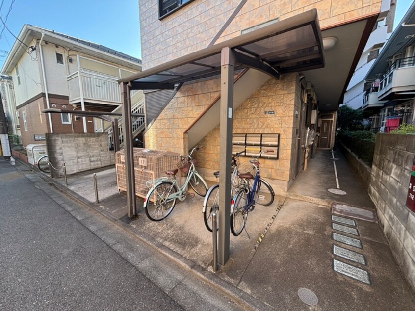 駐輪場 ｸﾞﾘｰﾝﾋﾞﾚｯｼﾞ