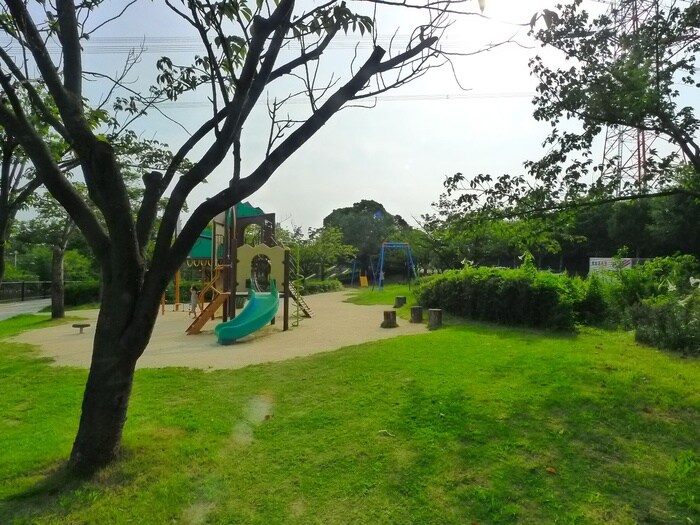 新左近川親水公園(公園)まで505m パル