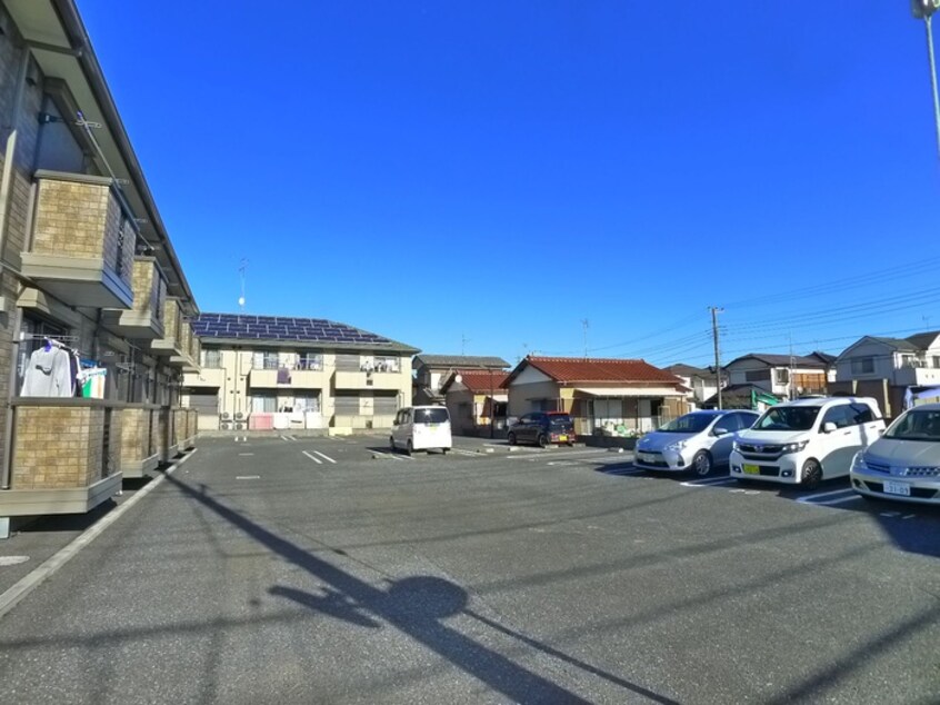 駐車場 ロイヤルコ－ト