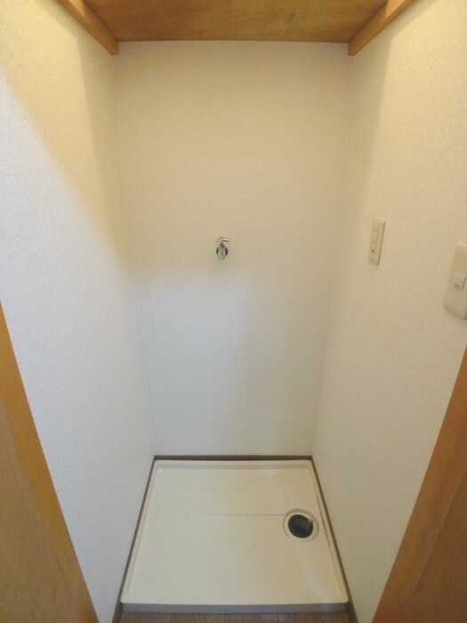 洗濯機置場 イースト芝