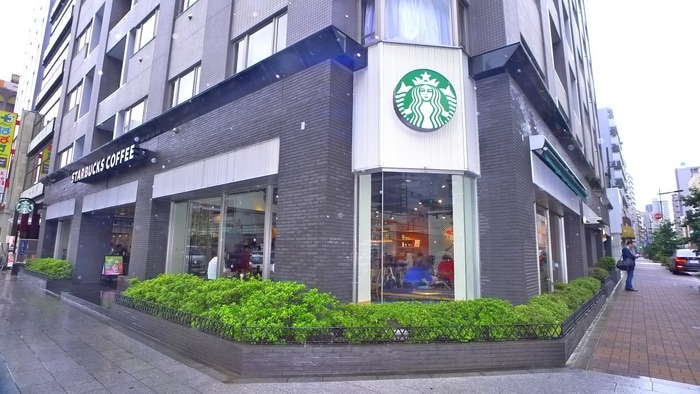 スターバックスコーヒー(カフェ)まで550m ＧＲＡＮ　ＰＡＳＥＯ田原町