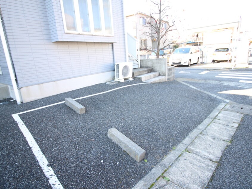 駐車場 ファインクレストＢ
