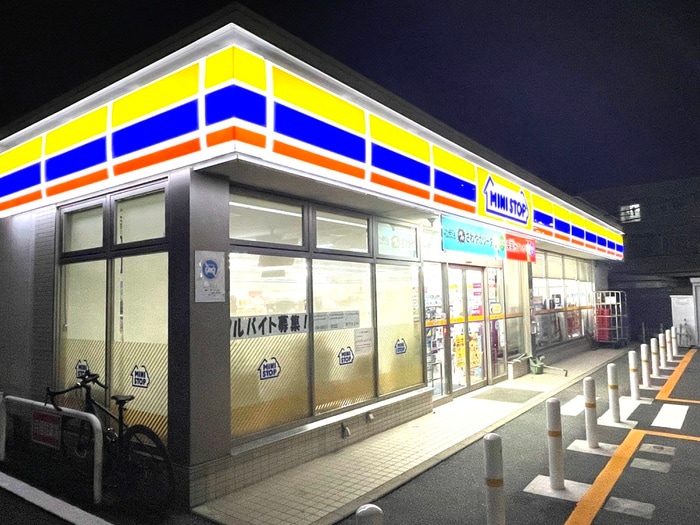 ミニストップ(コンビニ)まで600m コーポ菊寿