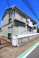 山崎ハイツの外観