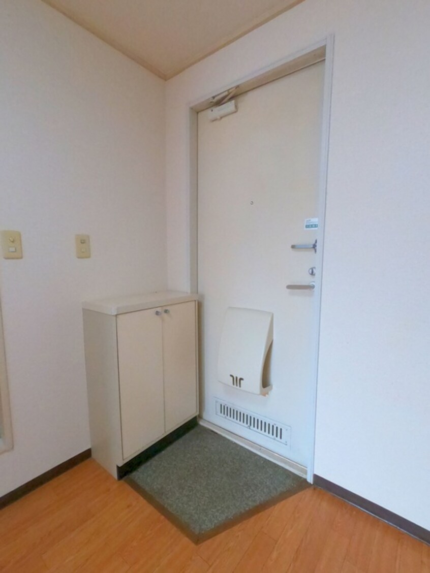 玄関 山崎ハイツ