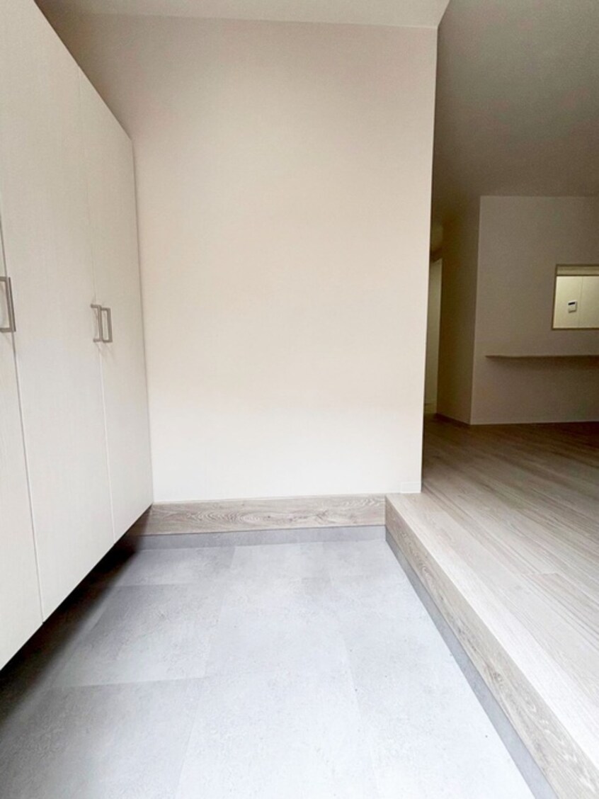 玄関 東松本１丁目戸建