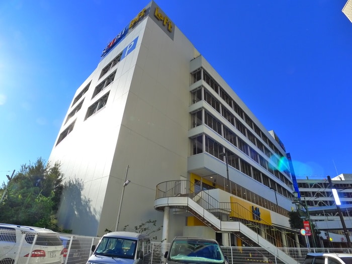 ロフト(電気量販店/ホームセンター)まで1120m ヴィラ・ラメール
