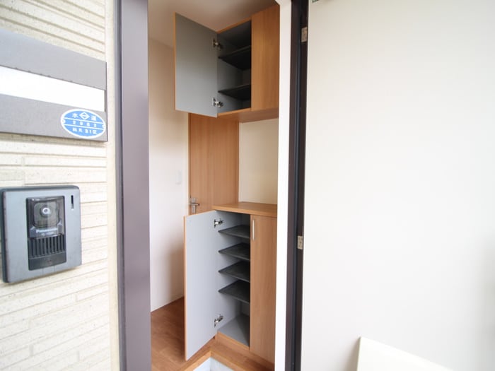 靴箱 オ－クハイツ