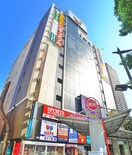 ダイエー(デパート)まで615m 山崎ビル