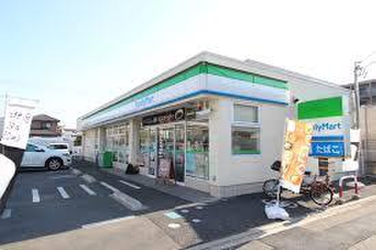 ファミリーマート鶴ヶ島富士見四丁目店(コンビニ)まで280m テラスハウス若葉B棟