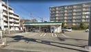 ファミリーマート立川富士見町店(コンビニ)まで200m みつわマンション