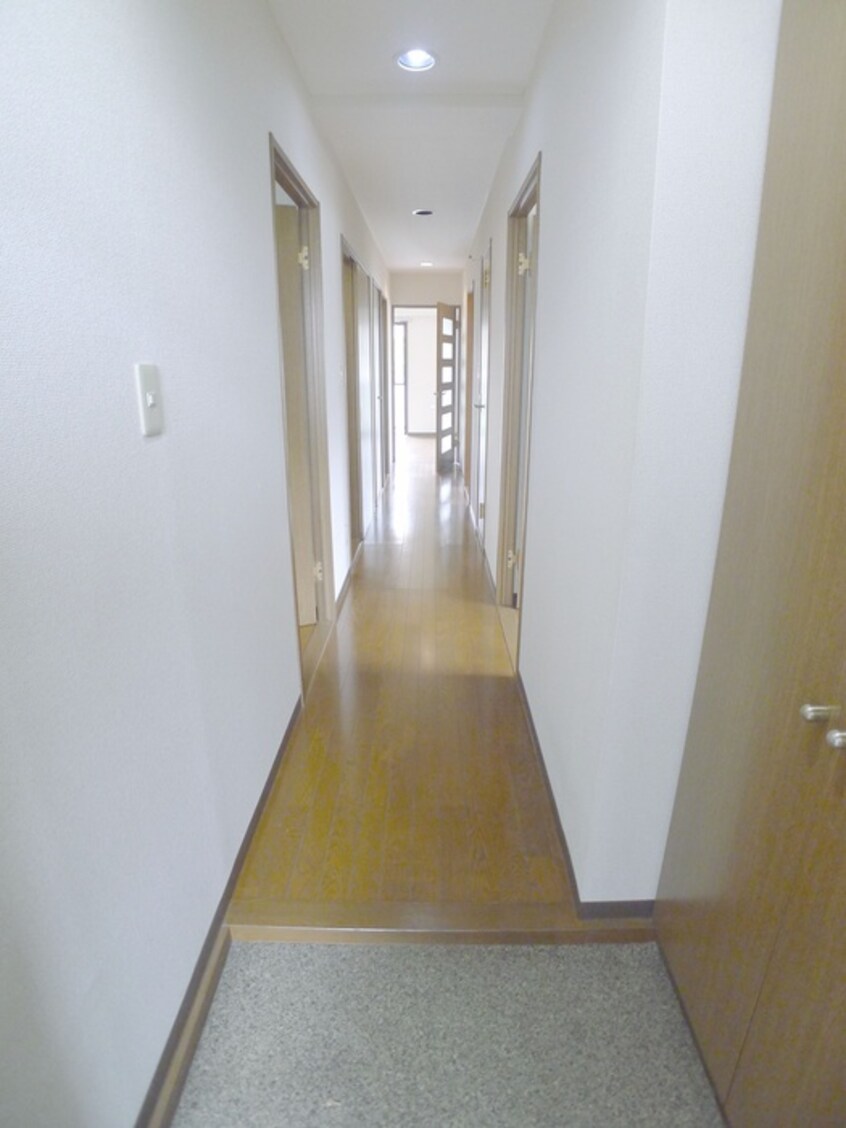 玄関 グレースコート志村