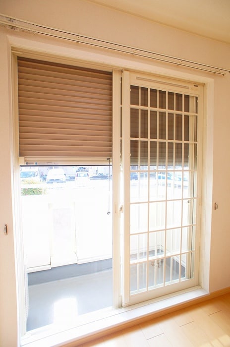 室内からの展望 アパ－トメントノイ