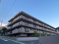 東戸塚ﾊﾟｰｸﾎｰﾑｽﾞ弐番館(302)