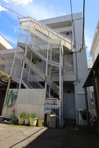 コーポやまとり