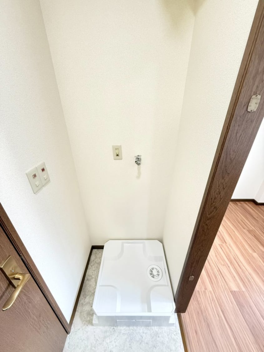 洗濯機置場 フラワ－ハイツ