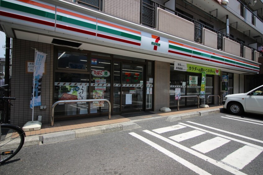 セブンイレブン　中川四丁目店(コンビニ)まで245m ｿﾚｲﾕｴｰ