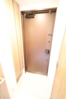 玄関 ONEROOF RESIDENCE ASAKUSABASHI