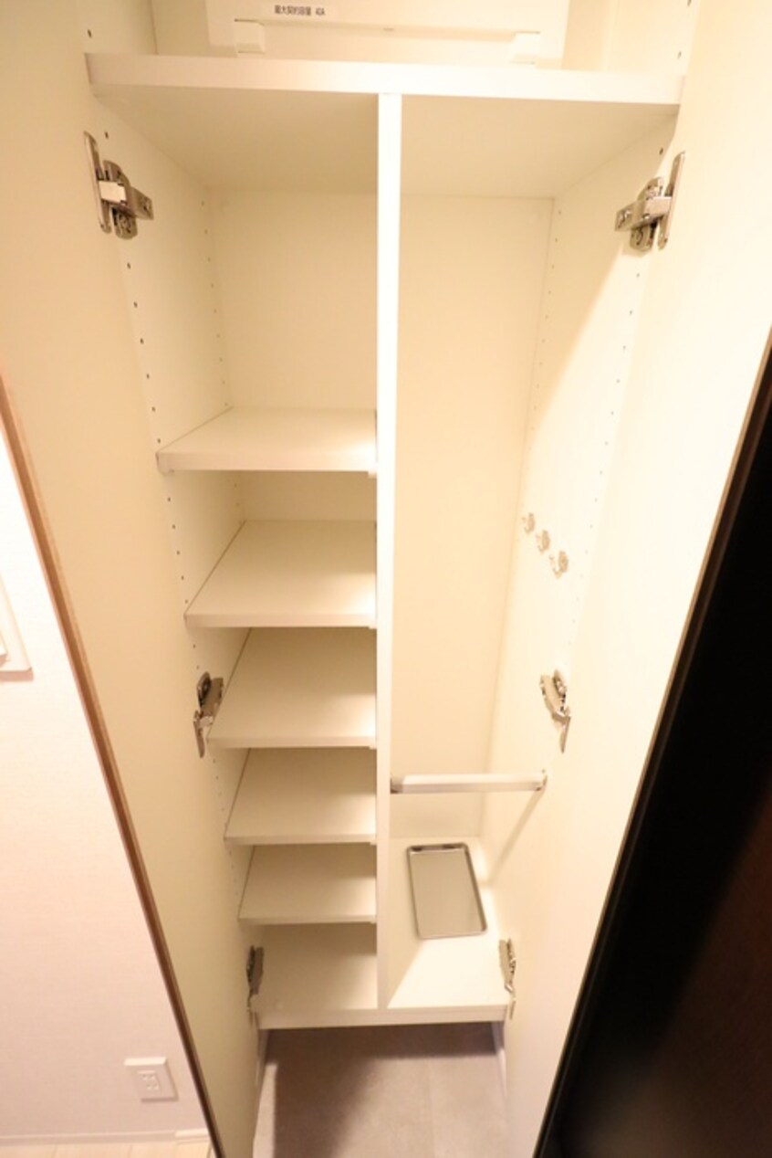 靴箱 ONEROOF RESIDENCE ASAKUSABASHI