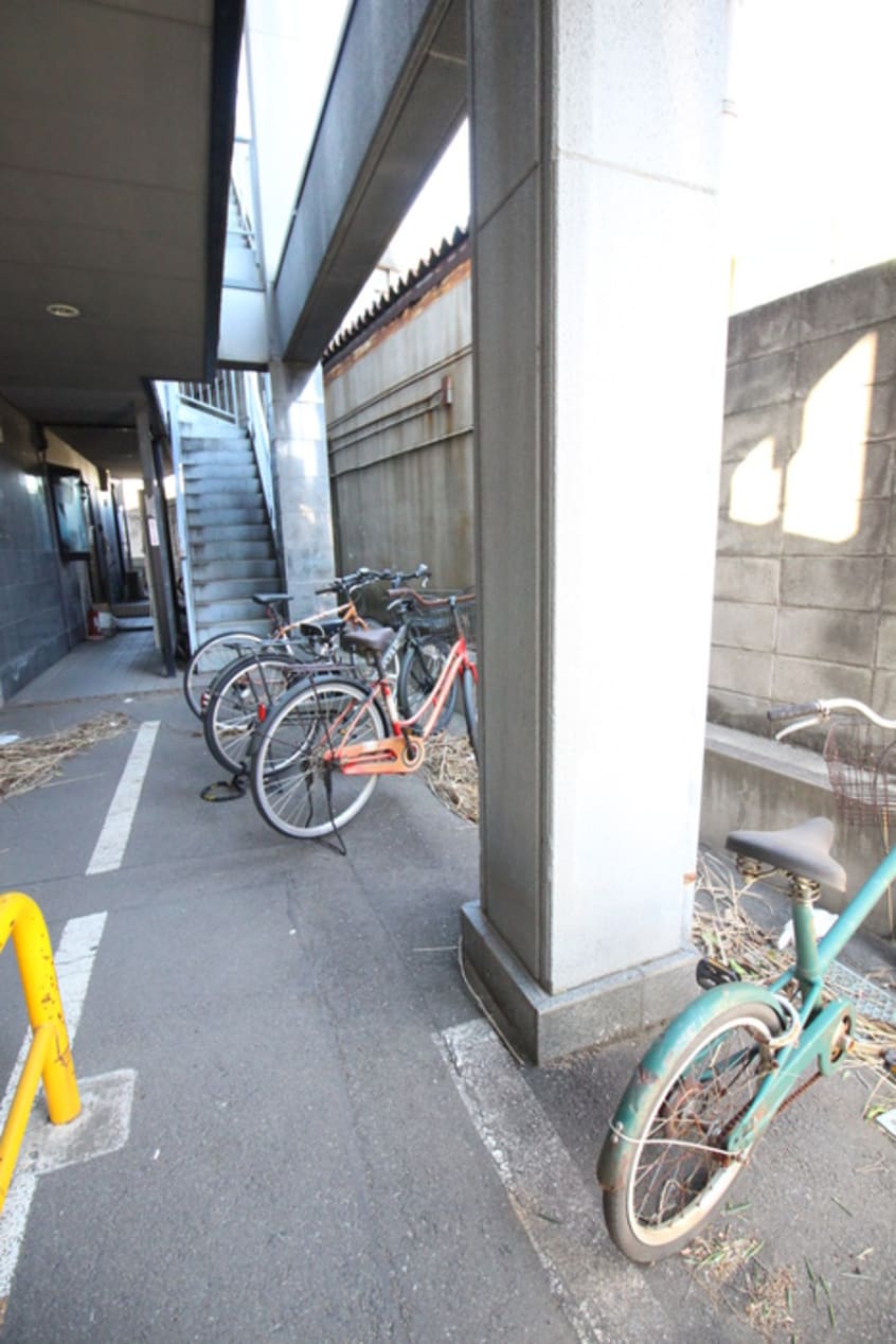 駐輪場 プレゼントコ－ト