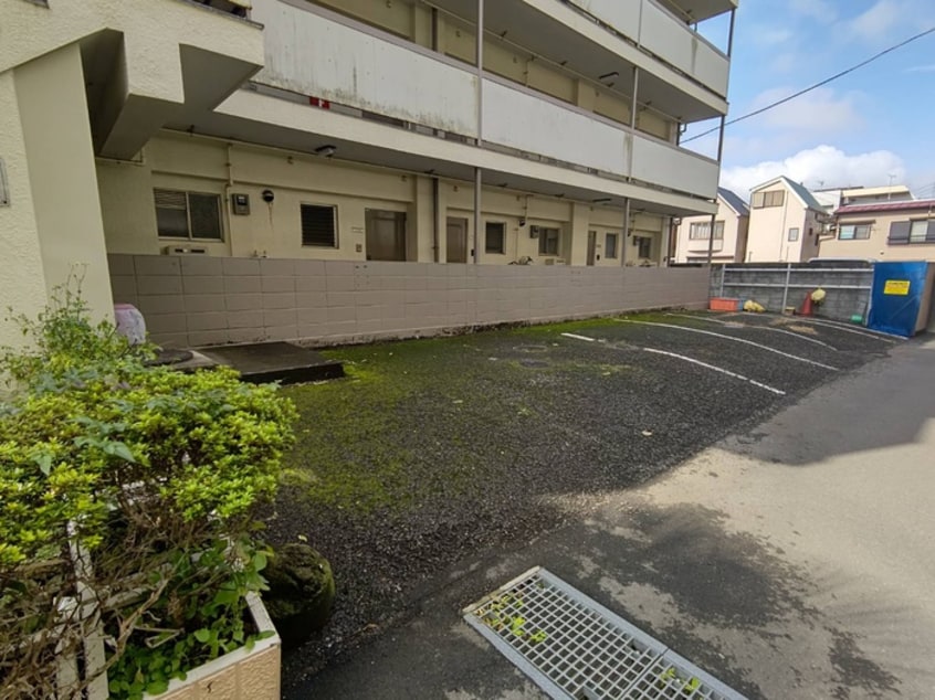 駐車場 柳沢ハイム