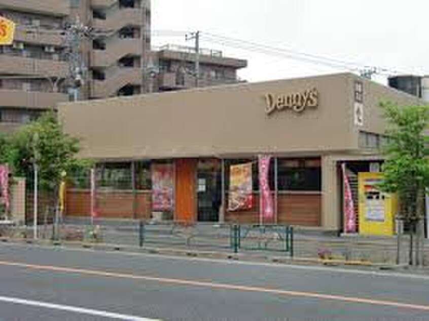 デニーズ(その他飲食（ファミレスなど）)まで750m 土方コーポ