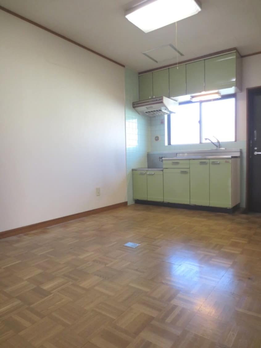 居室 第二マルニハイツ