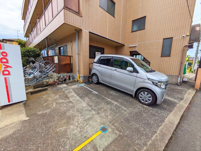 駐車場 プティシャトレＪＩＳ