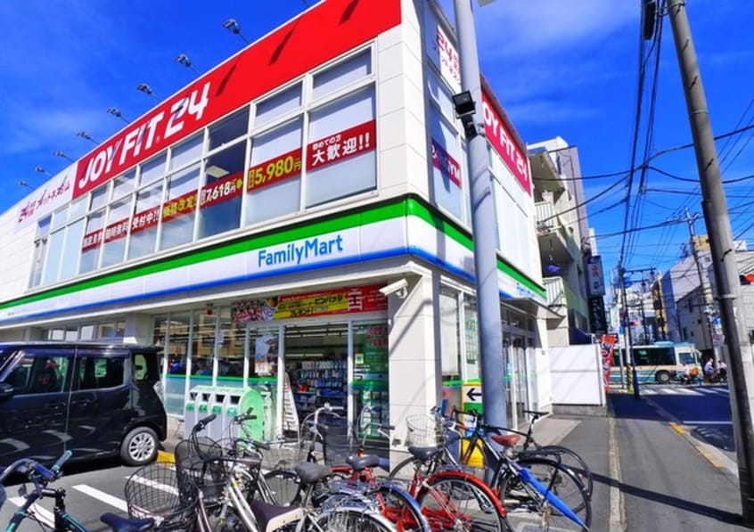 ファミリーマート田無3丁目店(コンビニ)まで220m プロスペリテ