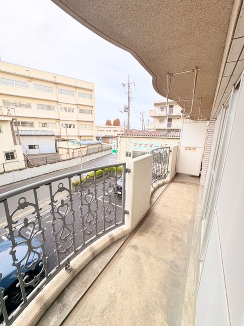 ベランダ・バルコニー ベルフロ－ラル北上尾
