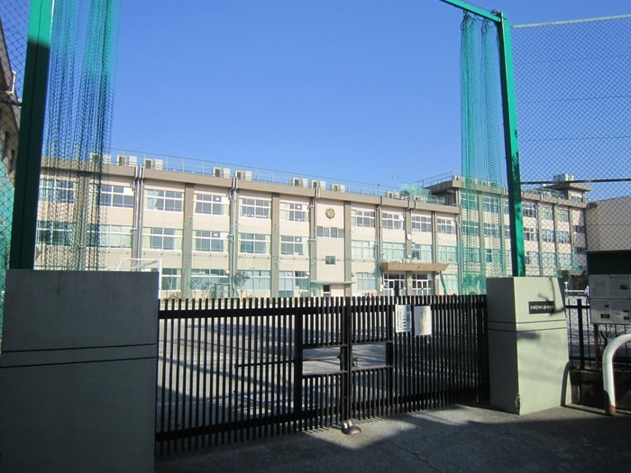 荒川第9中(中学校/中等教育学校)まで520m ハセガワハイム