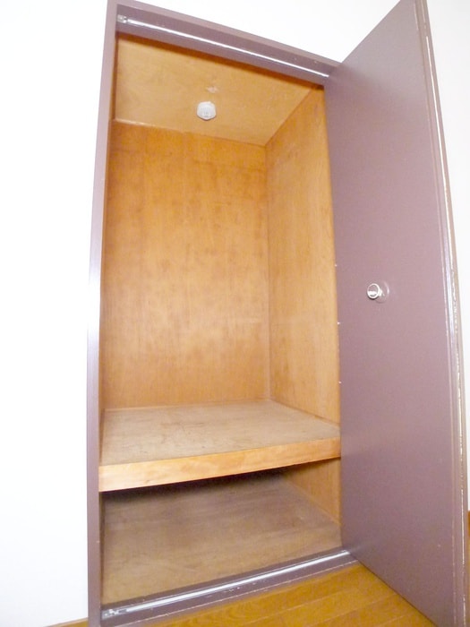 収納 パラスト北小金(2F)