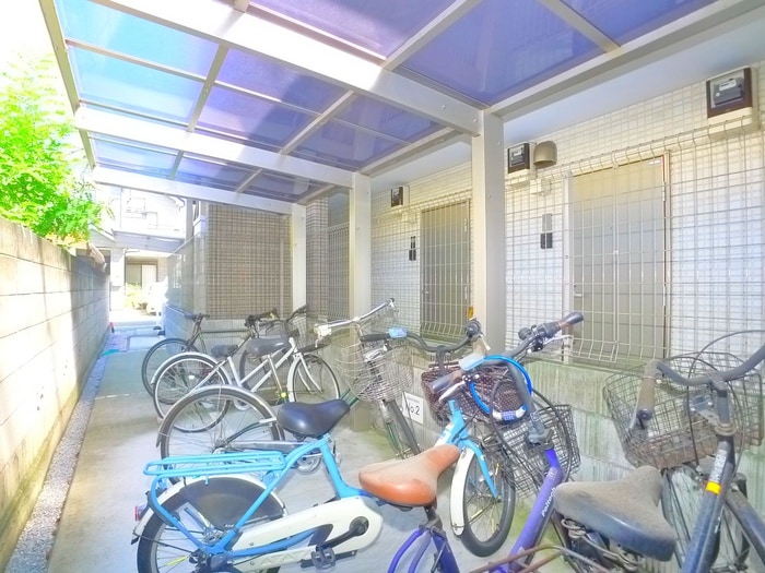 駐輪場 ベラージュ