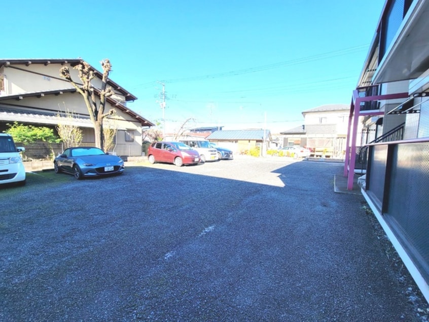 駐車場 シャルマンＢ棟