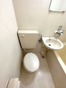 トイレ アズマビル