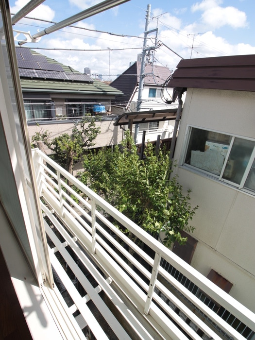 室内からの展望 グリ－ンパ－ク祐天寺