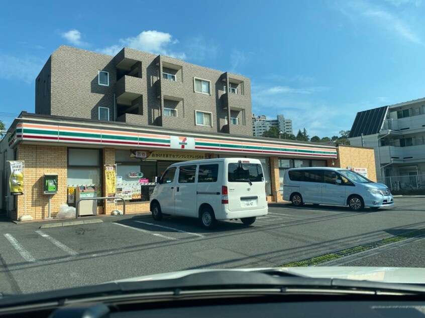 セブンイレブン　八王子松木店(コンビニ)まで76m ロイヤルコート松木