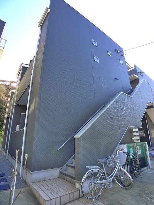 エントランス部分 レフィナ－ドカメオカ