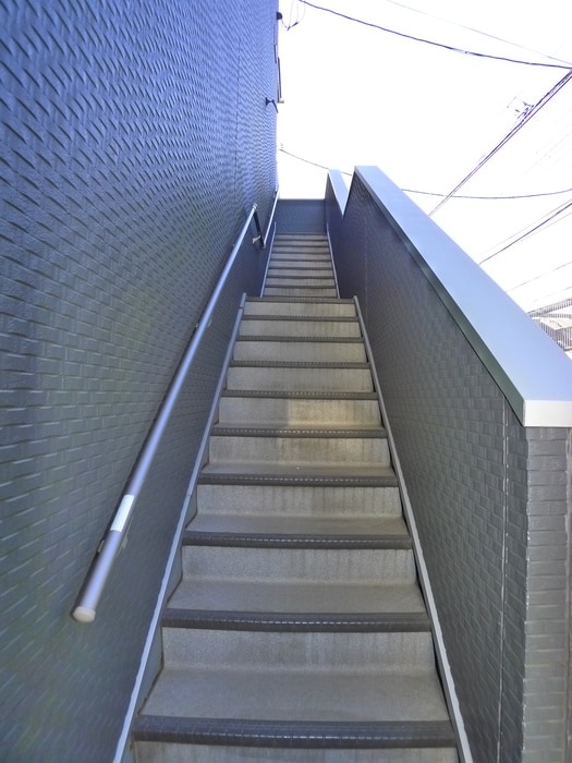 エントランス部分 レフィナ－ドカメオカ