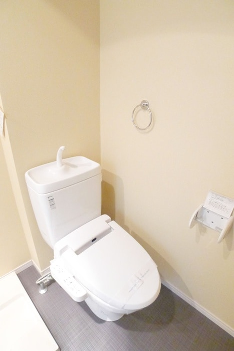 トイレ レフィナ－ドカメオカ