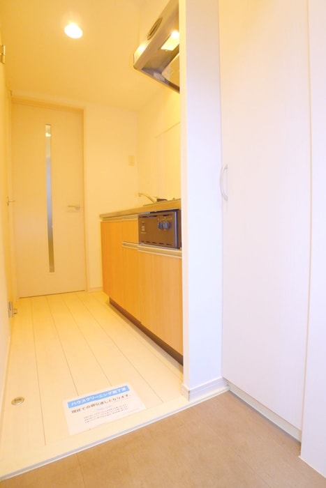 廊下 レフィナ－ドカメオカ