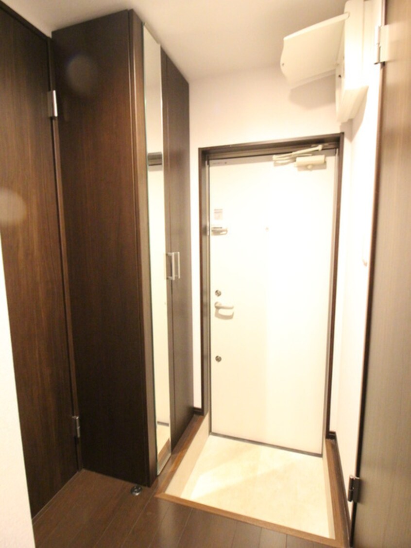 玄関 パルテ・オーテ末広