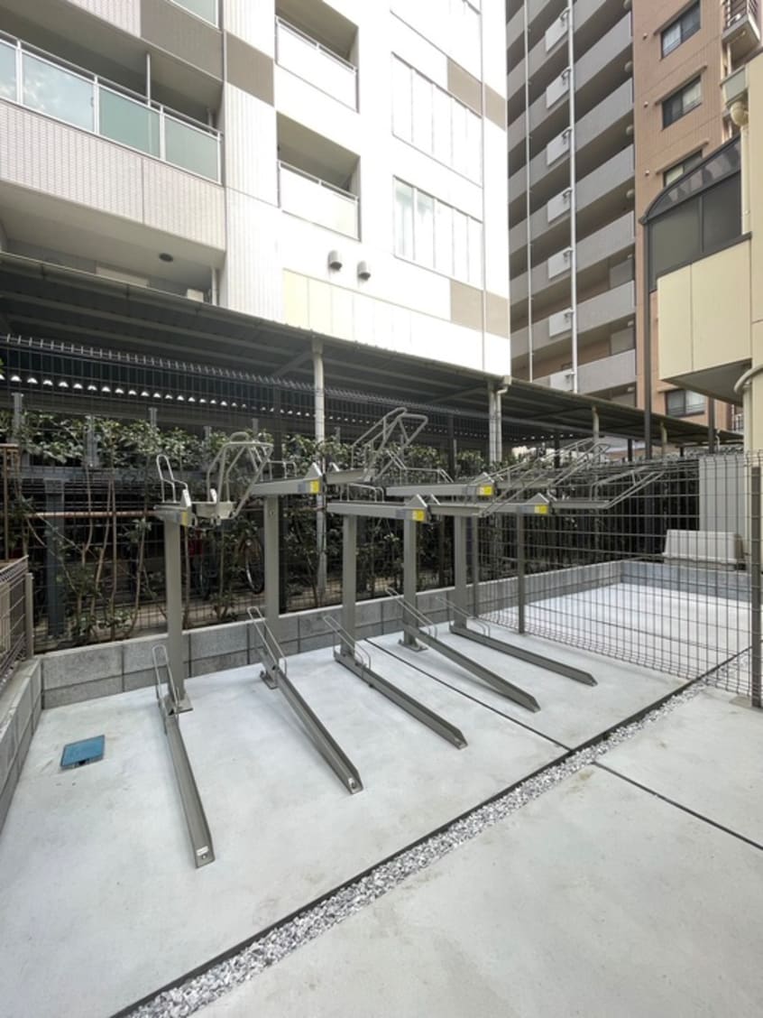 駐輪場 レオーネ川崎